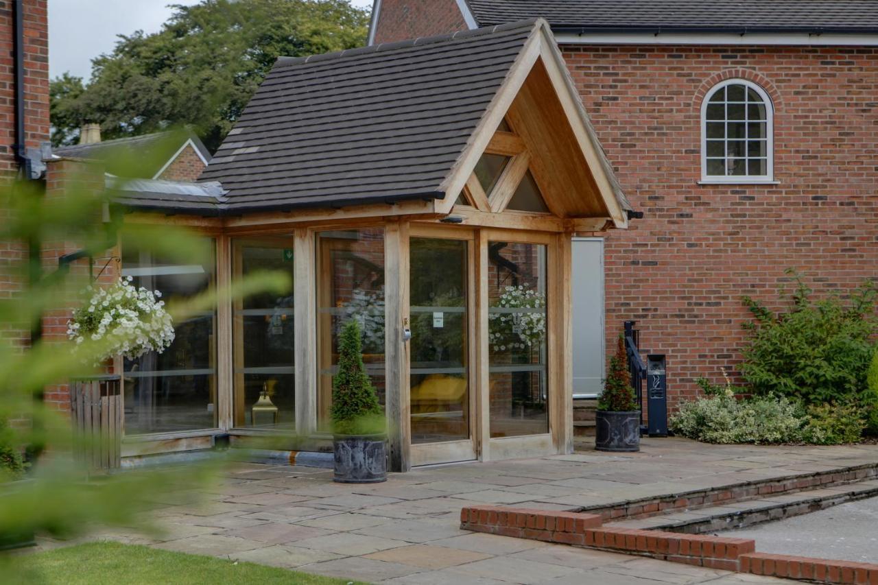 Manor House Hotel & Spa, Alsager Exterior foto