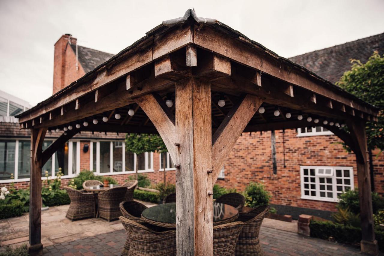 Manor House Hotel & Spa, Alsager Exterior foto