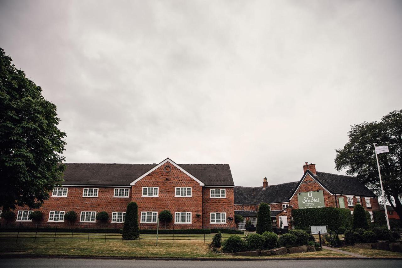 Manor House Hotel & Spa, Alsager Exterior foto